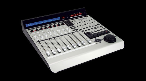 Mackie MCU Pro USB & MIDI Control Surface – DJ BAND SUPPLY