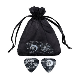 Luna Guitars - picks - 6 Black in organza bag